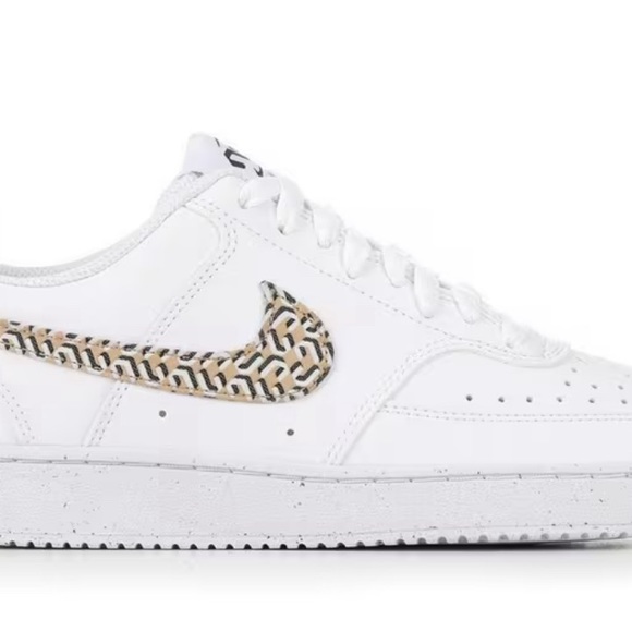 Nike Women’s Court Vision Low Next Nature x Nike United United in Victory - Picture 2 of 15